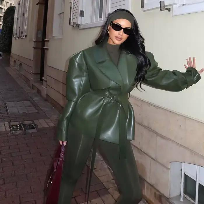 Veste en cuir vintage à lacets, col à revers uni, taille cintrée, poches, coupe ample et courte, pou