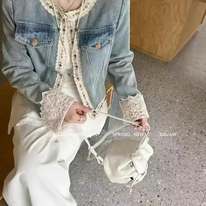 Veste en jean courte pour femme, nouveau style, avec broderie en dentelle épaisse, col rond et patch