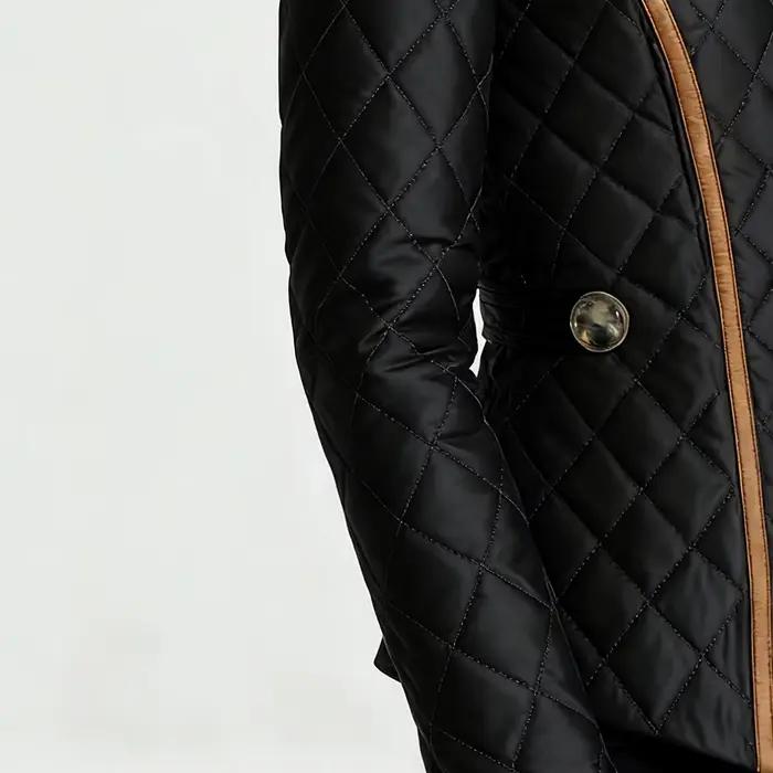 Veste matelassée noire pour femmes
