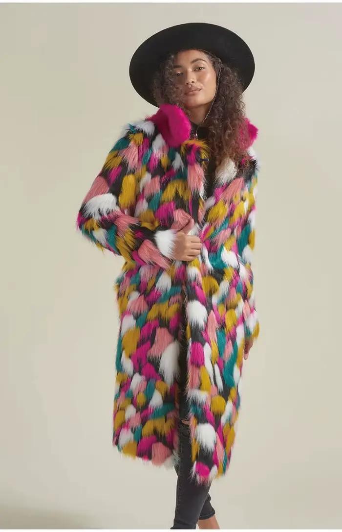 Veste en fausse fourrure de couleur arc-en-ciel pour femme