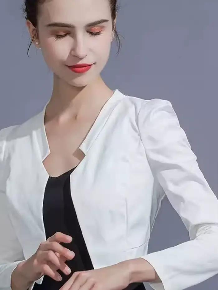 Veste courte à la mode pour femmes