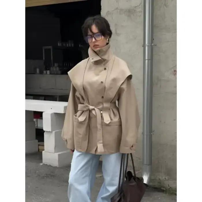 Trench-Coat à lacets et col montant pour femme