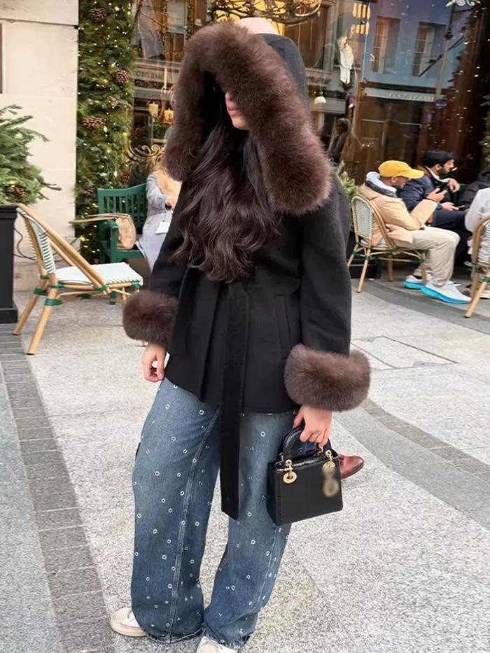 Parka noire en fausse fourrure pour femme