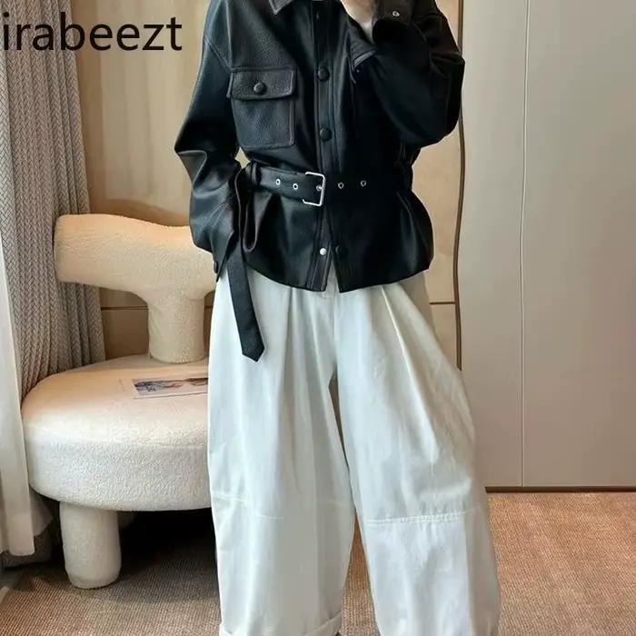 Manteau en cuir avec ceinture et col Polo pour femme, Station européenne, nouvelle veste de motard rétro, douce et Cool, vêtements d'hiver pour femmes, printemps 2025