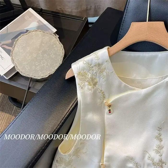Vestes pour femmes gilet pour femmes nouveau automne Style chinois gilet en Satin brodé tenue de femme à la mode et polyvalent débardeur manteau