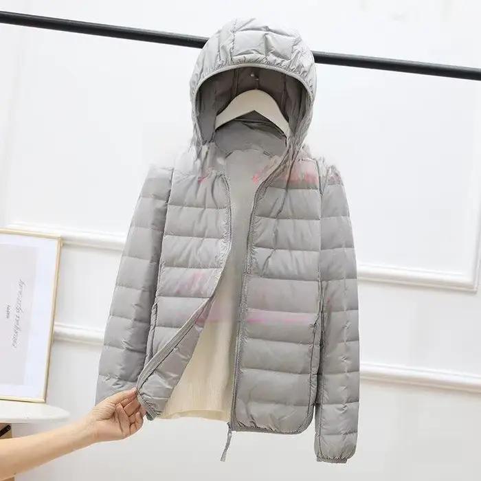 Doudoune courte à capuche pour femme