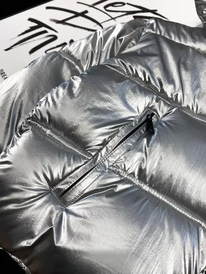 Veste matelassée courte argent brillant avec capuche pour femmes modernes et sophistiquées hiver haute rue Y2K coréenne