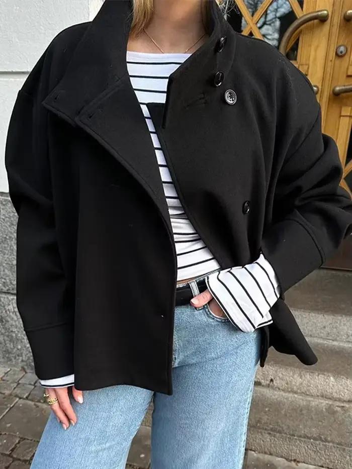 Veste courte à col montant senior femme élégante avec capuche coton automne 2025 occassions variées style européen