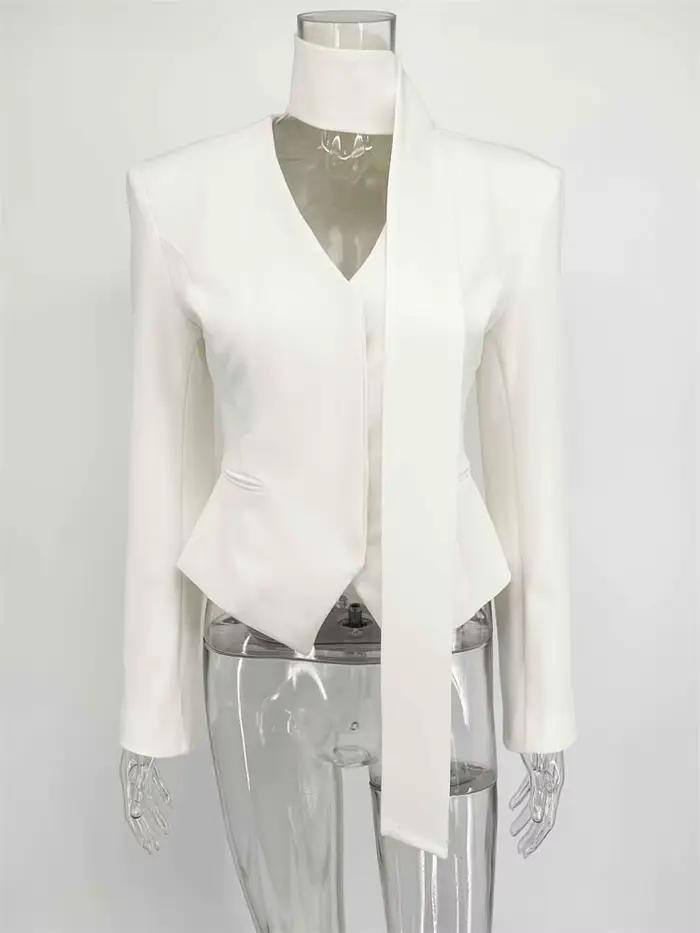 Manteau de costume élégant rayé pour femme avec écharpe