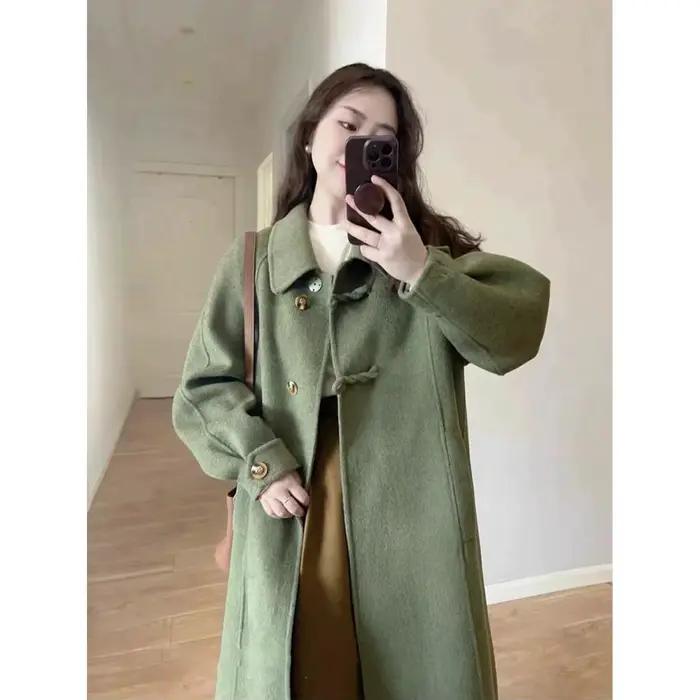 Manteau en Laine Mi-Long pour Femmes Grandes Tailles, Style Hepburn Vert Automne-Hiver, Design Élégant en Tissu Polyester